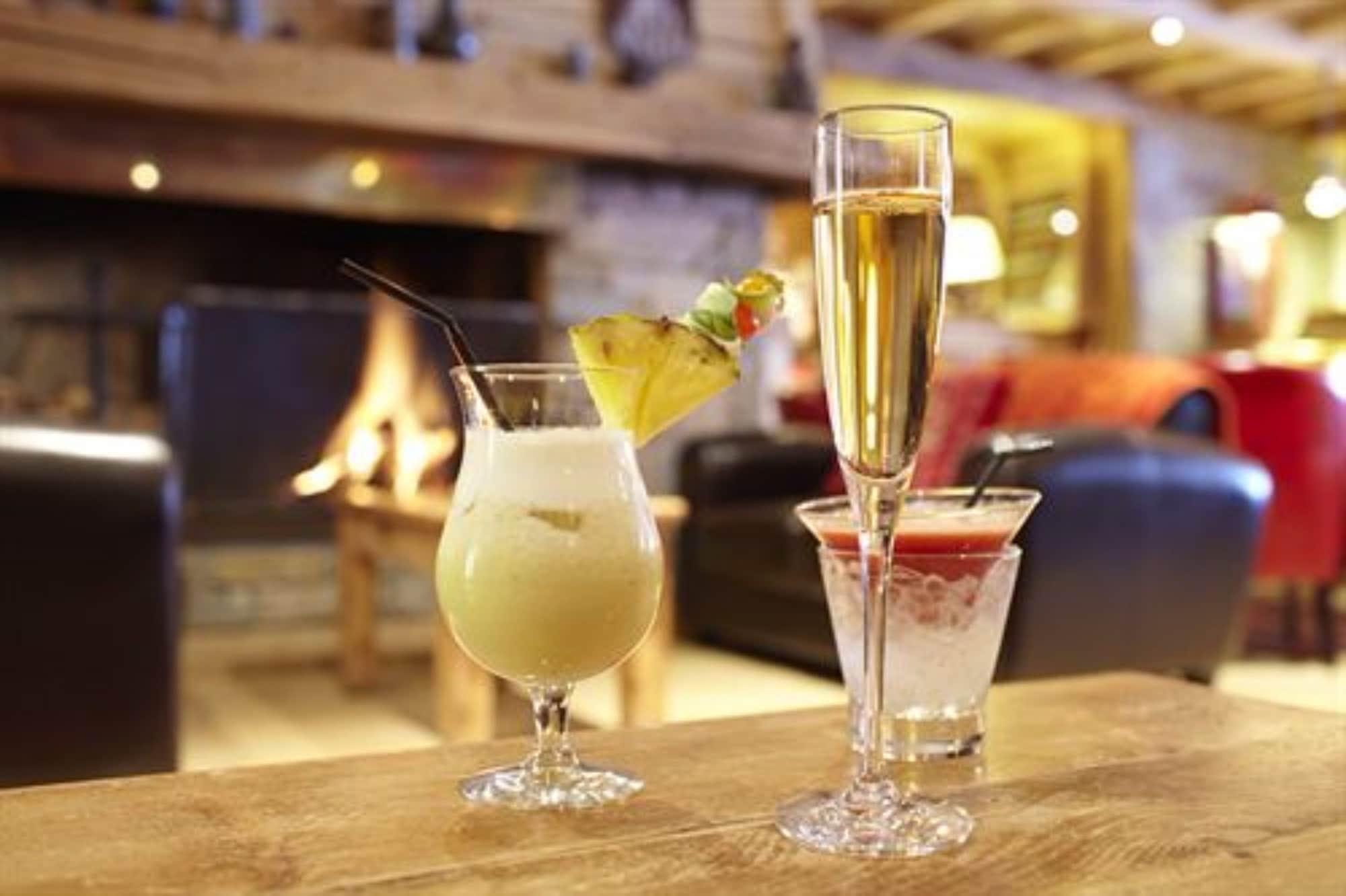 Hotel Chalet Mounier Лес дьо Алпс Екстериор снимка