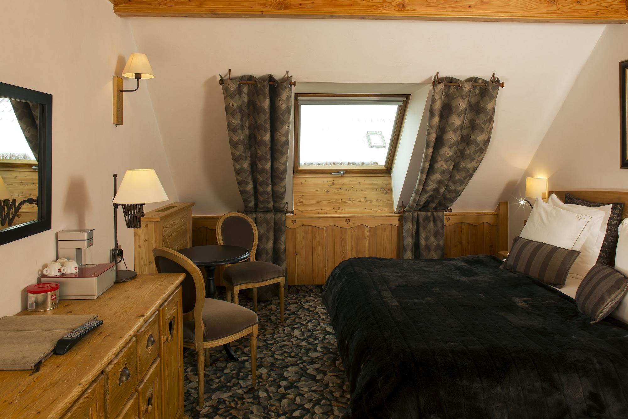 Hotel Chalet Mounier Лес дьо Алпс Екстериор снимка