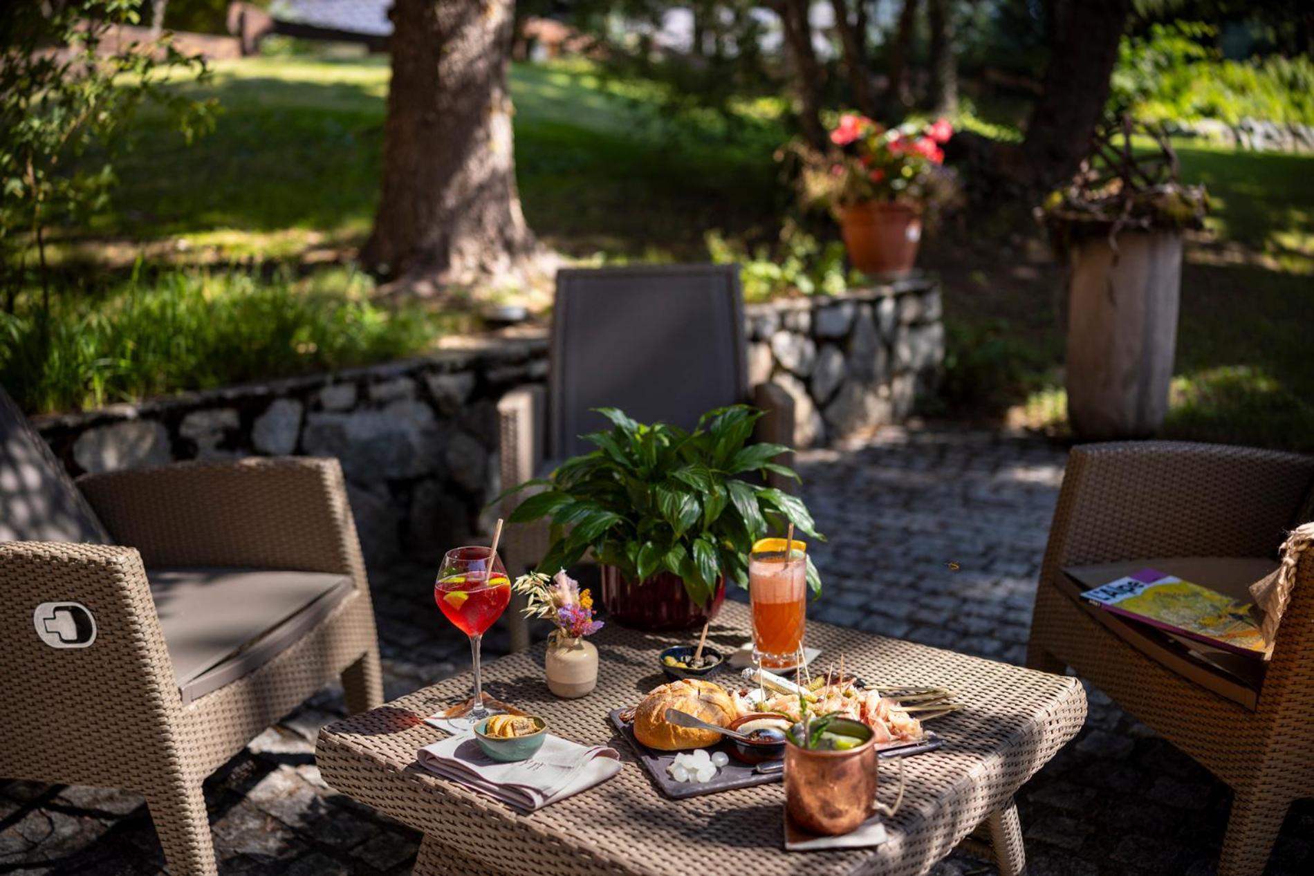 Hotel Chalet Mounier Лес дьо Алпс Екстериор снимка
