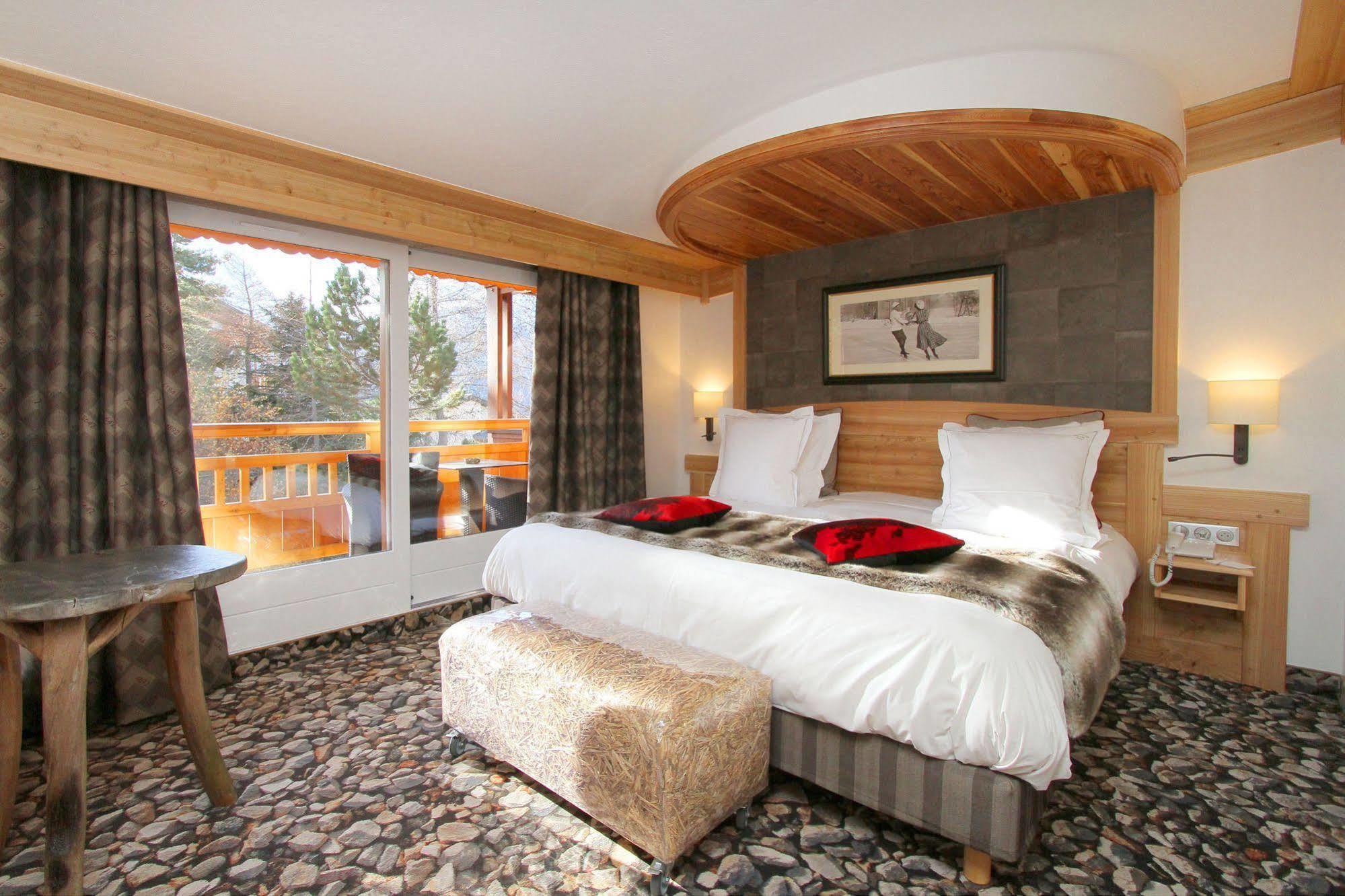 Hotel Chalet Mounier Лес дьо Алпс Екстериор снимка